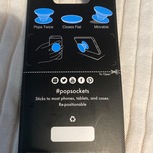 Galaxy themed Popsocket - Picture 3 of 3